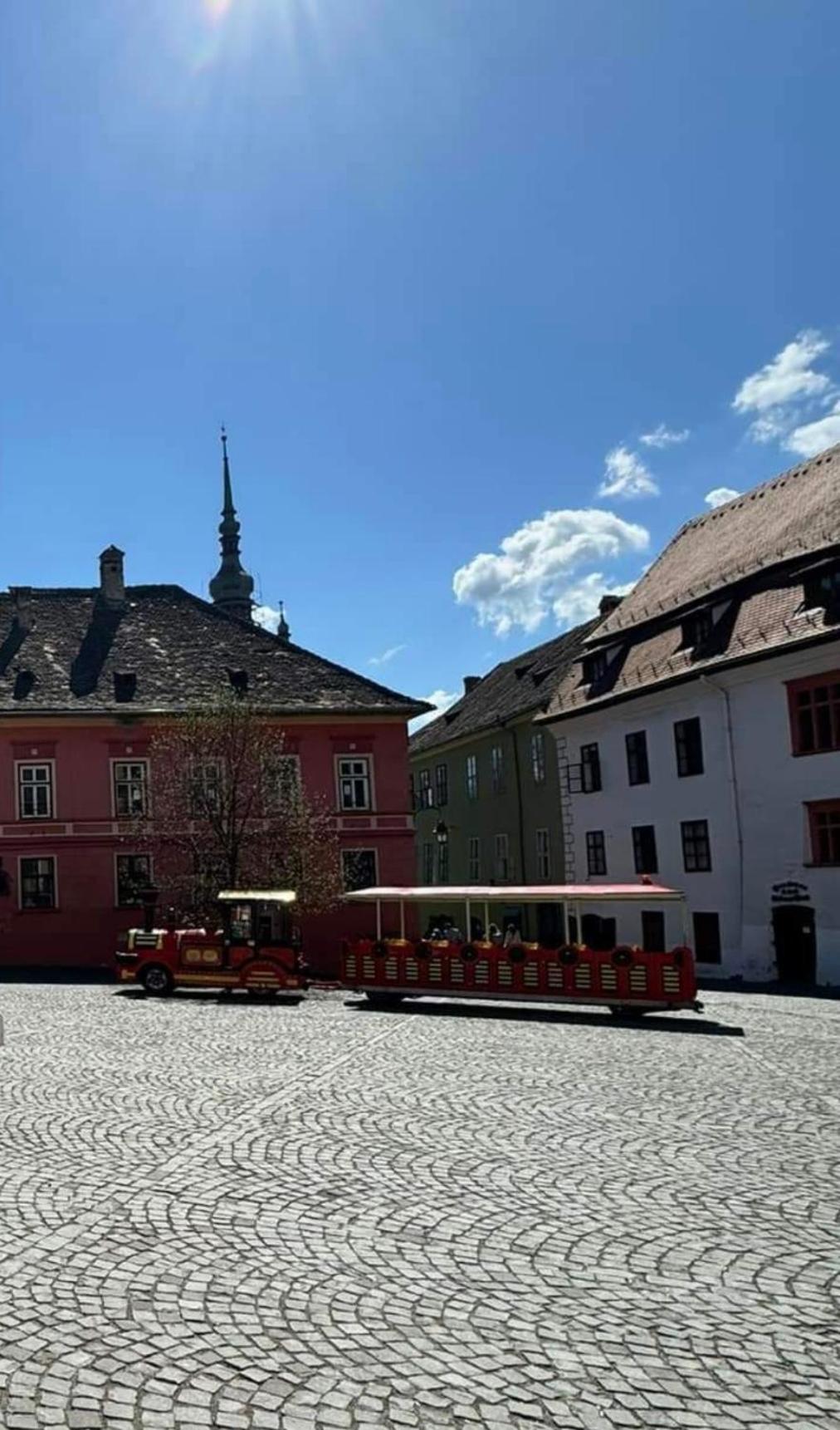 Made In Transilvania Aparthotel Sighişoara Buitenkant foto